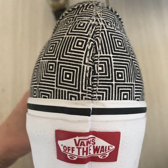 New lace up Vans - Picture 5 of 5